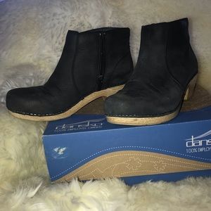 Dansko Maria milled nubuck 39